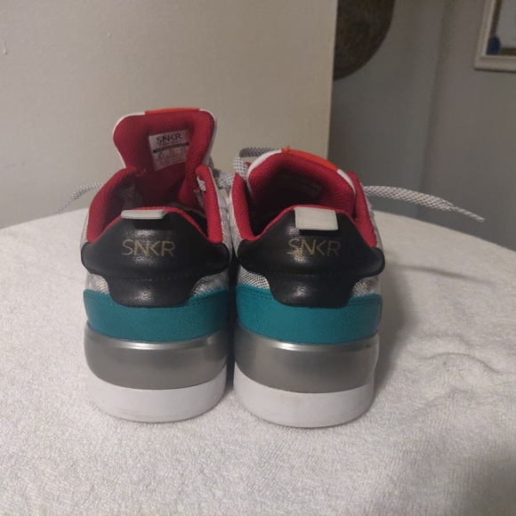 SNKR Project - Picture 3 of 4